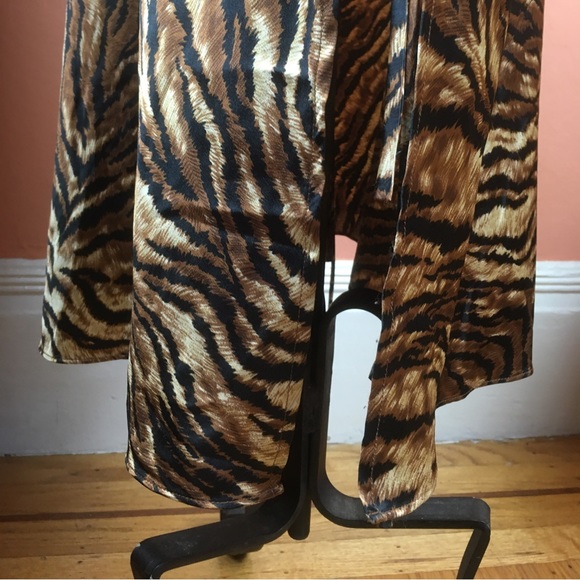 Victorias Secret Tiger Print Slip / Nightgown With Lace-Up Sides - Medium - Picture 10 of 12